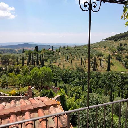 Casa Vacanze "Nonna Vela" Petroio Екстер'єр фото