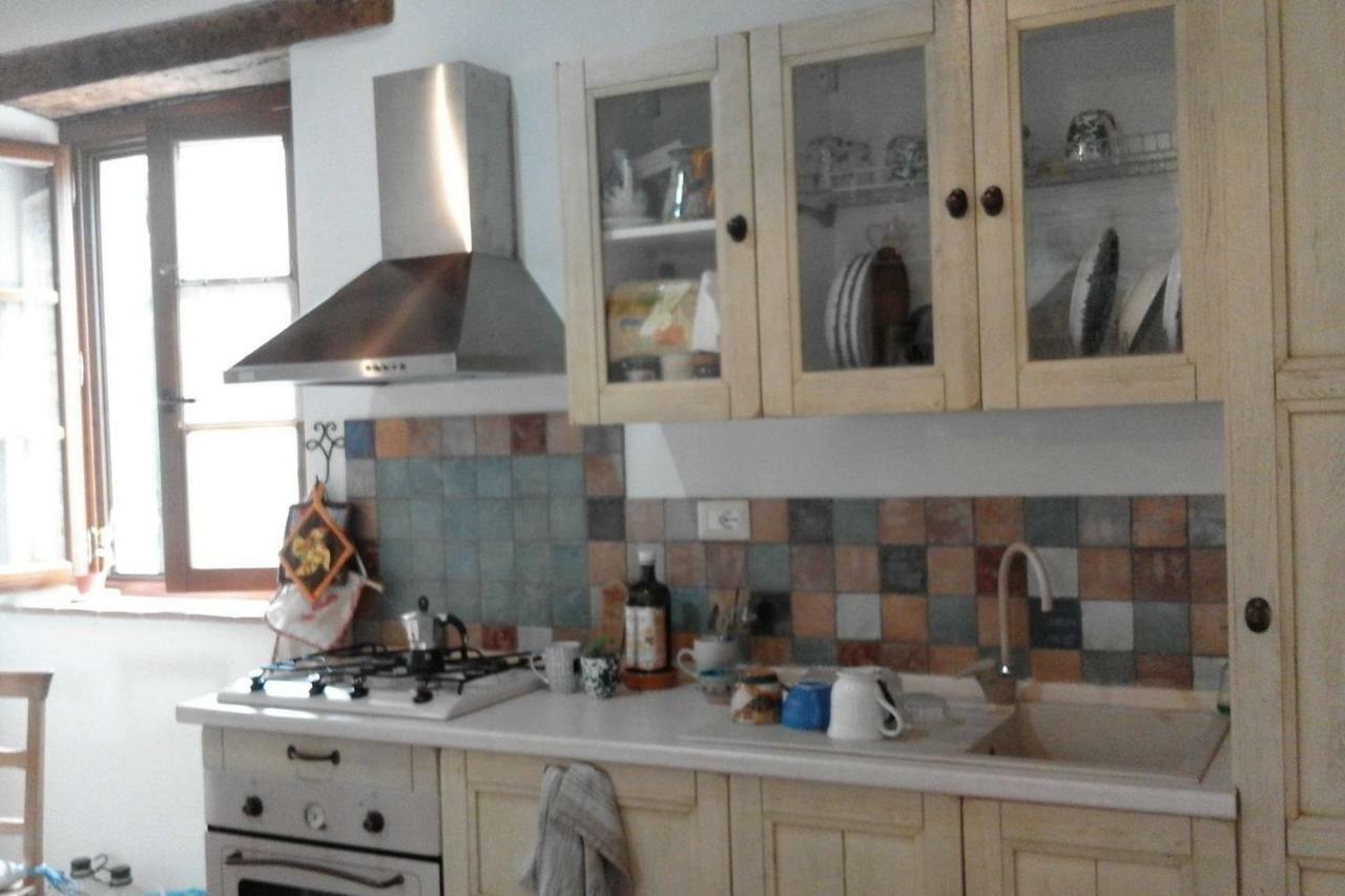Casa Vacanze "Nonna Vela" Petroio Екстер'єр фото
