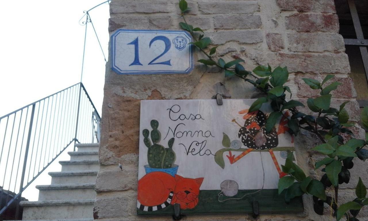 Casa Vacanze "Nonna Vela" Petroio Екстер'єр фото